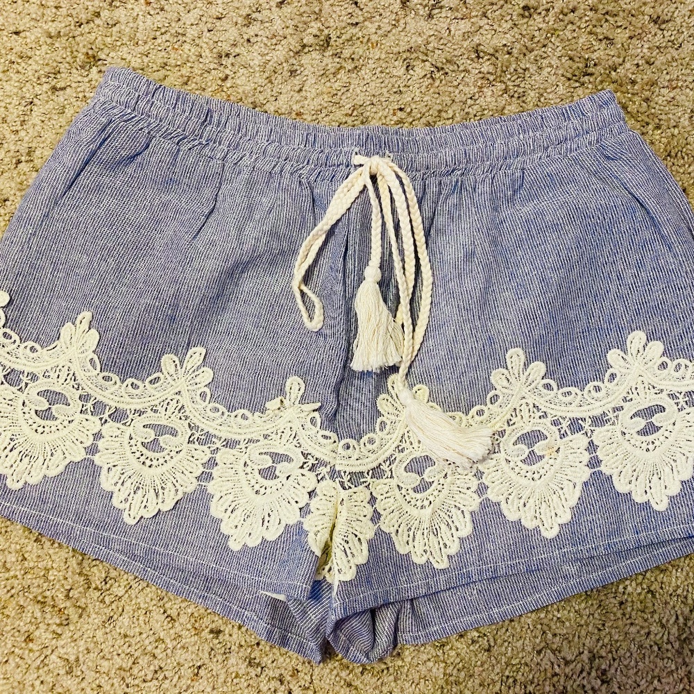 Blue Lace detail shorts NWT- L